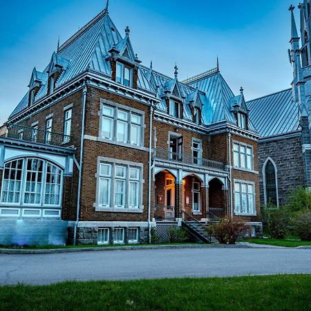 Hotel Chateau Cran Chaud Chicoutimi Exterior foto